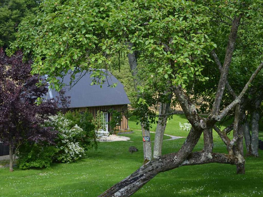 Les Fermes De Florence Bien Etre Et Nature Les Champeaux Екстериор снимка